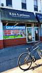 Los Latinos Deli Grill outside