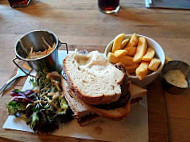 The Kynnersley Arms food