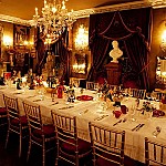 Beach Blanket Babylon - Notting Hill inside