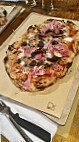 Pizzeria U Cinesi food