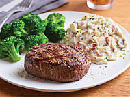 Applebee's Mooney food