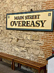 Main Street Overeasy outside