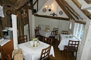 Mrs Burton's And Tea Room