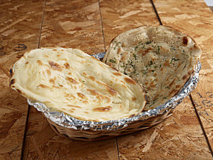 Special Amritsari Kulcha