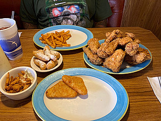 Bonnie Lee's Fried Chicken