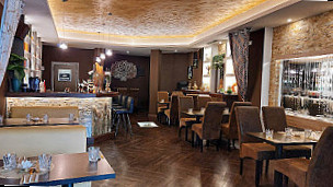 Hi5h Indian Restaurant Lounge Bar