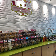 Menchies Frozen Yogurt