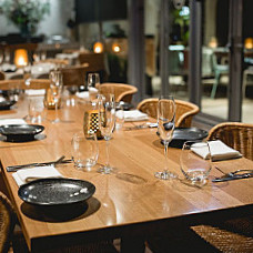 Dining Room/lounge Terrace At The Shoreline