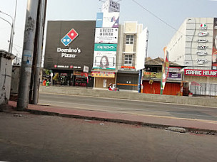 Domino's Pizza