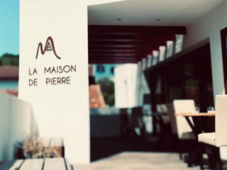 La Maison De Pierre