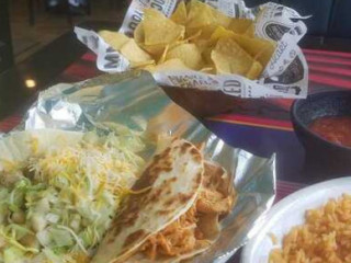 Tacoholics Mexican Cantina