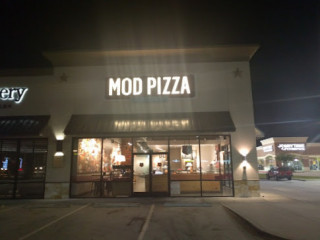 Mod Pizza