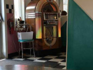 Jukebox Cafe