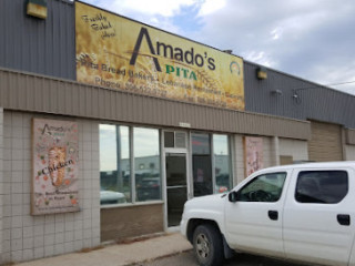 Amado's Pita