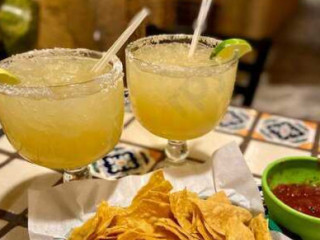 El Loro Mexican Grill Cantina