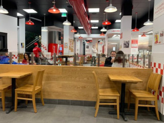 Five Guys Plaza Ayuntamiento