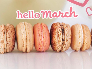 Le Macaron French Pastries