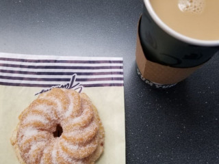 Yum Yum Donuts