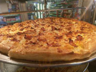 Clawson's Deli Pizza