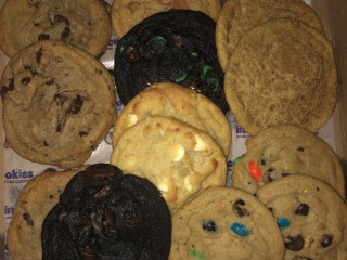 Insomnia Cookies