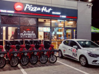 Pizza Hut Delivery