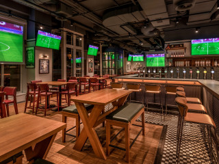 Champions, Sports Bar & Restaurant