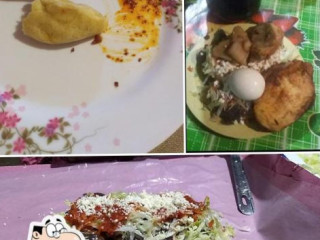 Antojitos Doña Chefi Y Su Hija