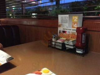 Denny's