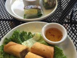 Sprouts Springroll Pho