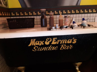 Max Erma's