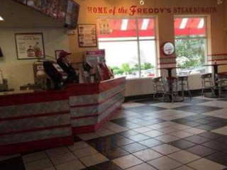 Freddy's Frozen Custard Steakburgers