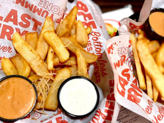 Red Robin Gourmet Burgers And Brews