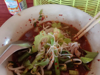 ร้านก๋วยเตี๋ยวบุญประคอง