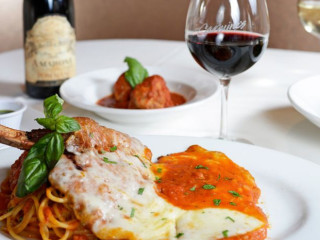 Carmine's La Trattoria