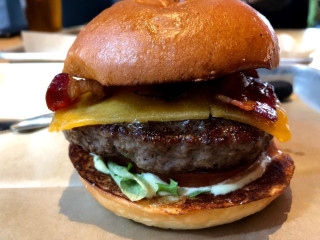 Hopdoddy Burger Bar