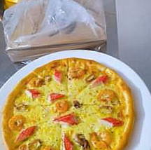 Golden Pizza