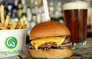 Wahlburgers