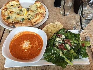 Famoso Neapolitan Pizzeria