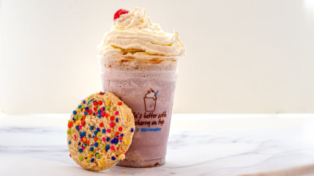 Milkshake With Cookie Blend