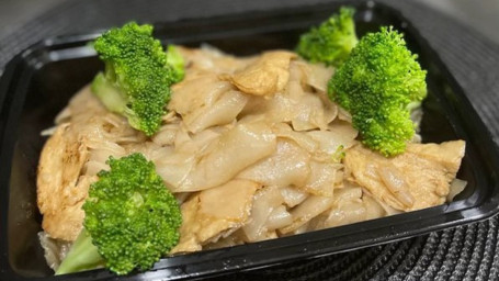 Vegan Chicken Broccoli