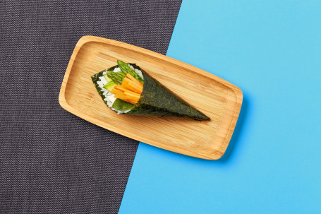 Avocado Asparagus Temaki