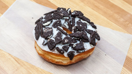 Raised Vanilla With Oreo