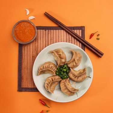 Volkoren Vegetarische Momos Met Chilli Dip