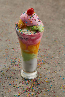 Regenboog Falooda