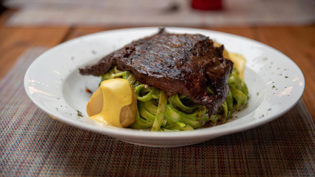 Skirt Steak Tallarines Verdes