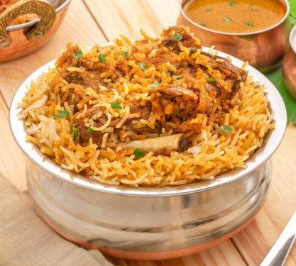 Schapenvlees Mughal Biriyani