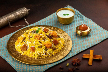 Paneer Subz (Paneer And Veg Biryani Serves 1)