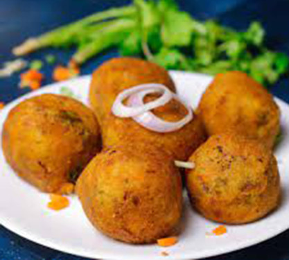 Cheesy Veg Balls (4 Pcs)