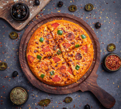 Cheesy Chicken Golden Corn Pizza