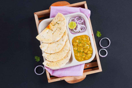 Lunchbox Van Chole Kulcha